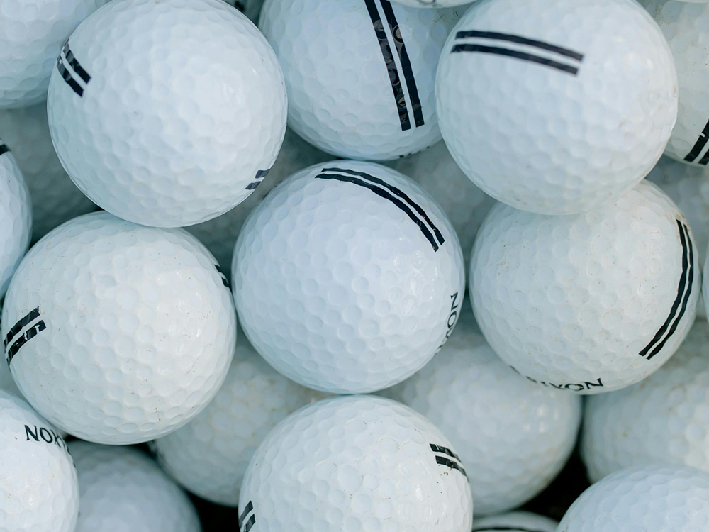 Collection of golf balls 